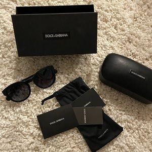 Dolce & Gabana sun glasses